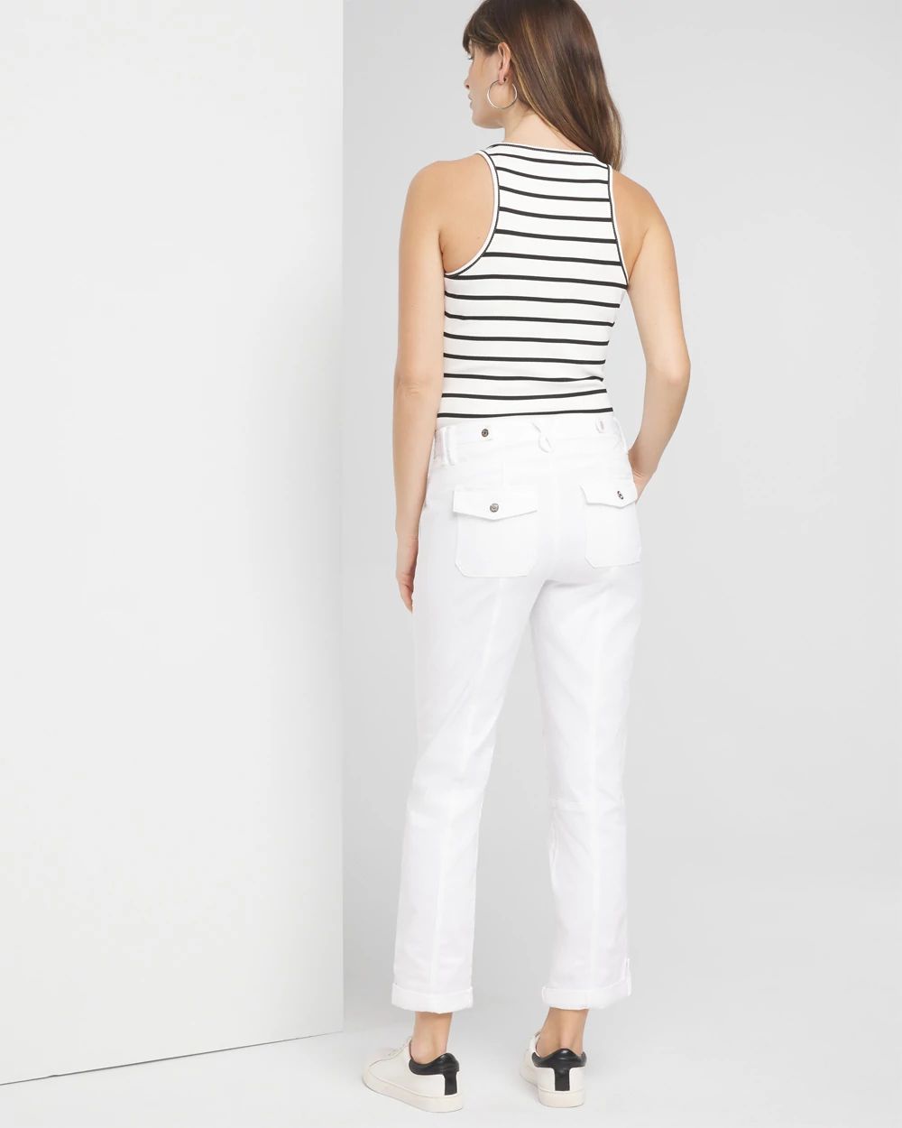 Mid-Rise Pret-A-Pedi Crop Pants