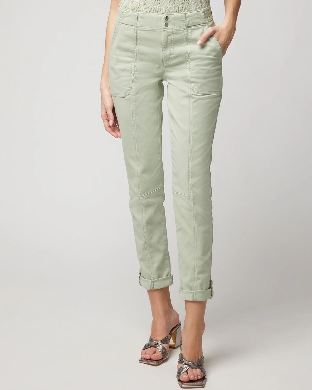 Mid-Rise Pret-A-Pedi Crop Pants