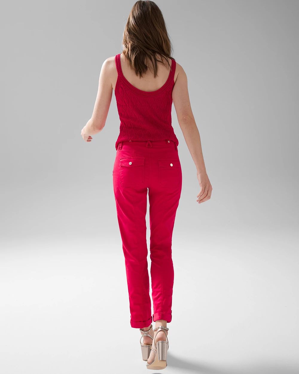Mid-Rise Pret-A-Pedi Crop Pants